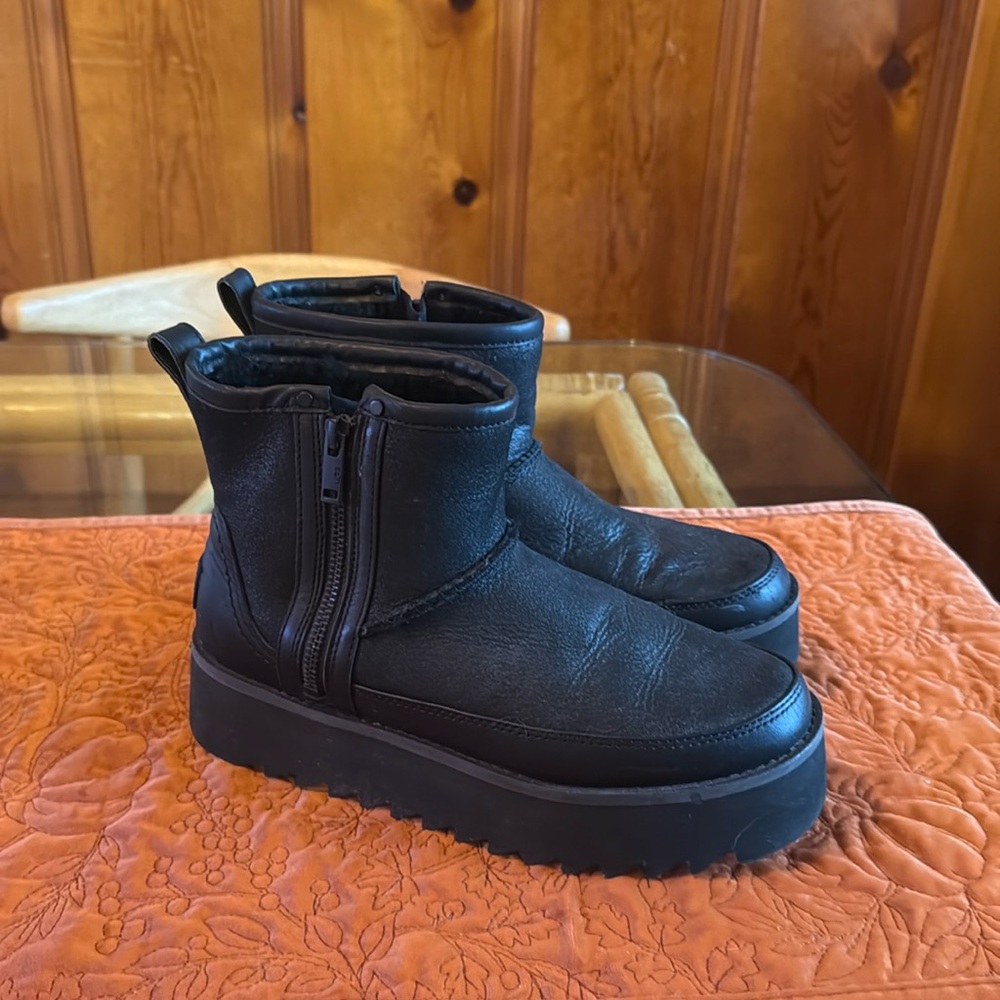 UGG boots size 7.5